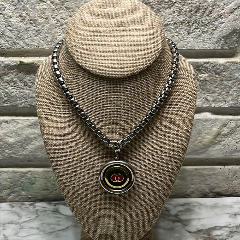 GUCCI STAINLESS STEEL PENDANT AND CHAIN. EUC - Picture 3 of 11